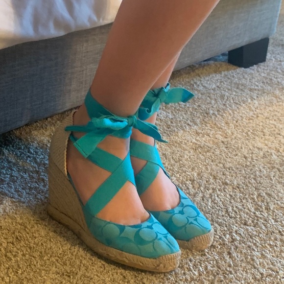 Meet your Posher, Julia - Picture 1 of 1